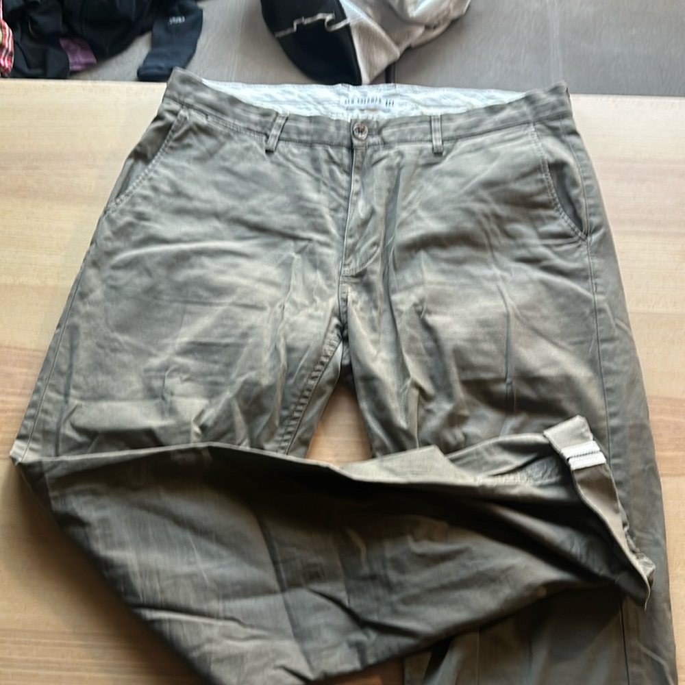 Ben Sherman dress pants 34x32 in olive green